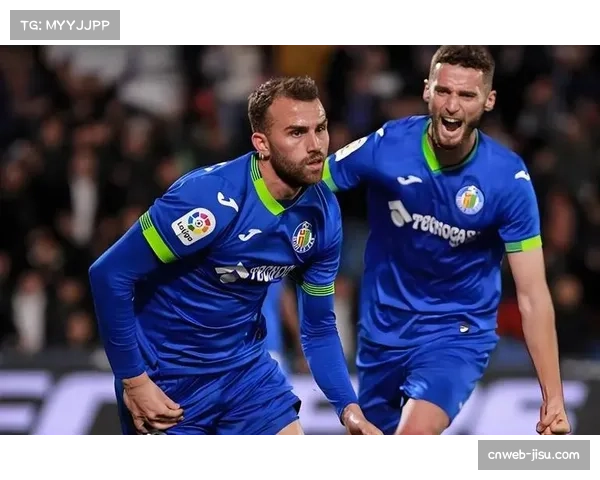 赫塔费简约球衣设计获奖，赢得球迷高度赞赏