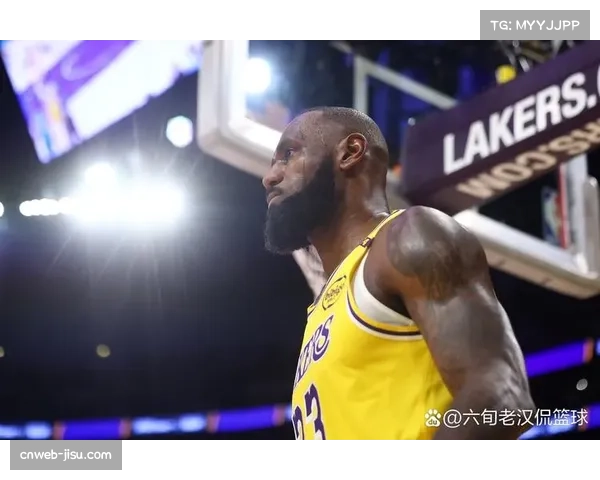 -湖人主场迎战魔术，詹姆斯左膝酸痛出战成疑-
